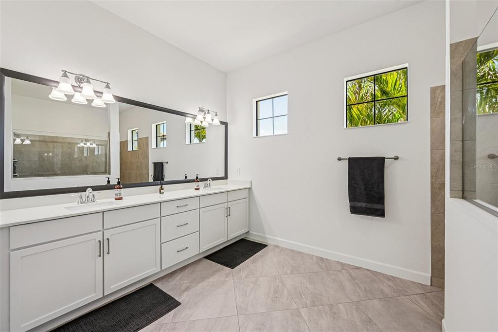 16309 Tradewind Terrace Lakewood Ranch, FL 34211 - Photo 27 of 95