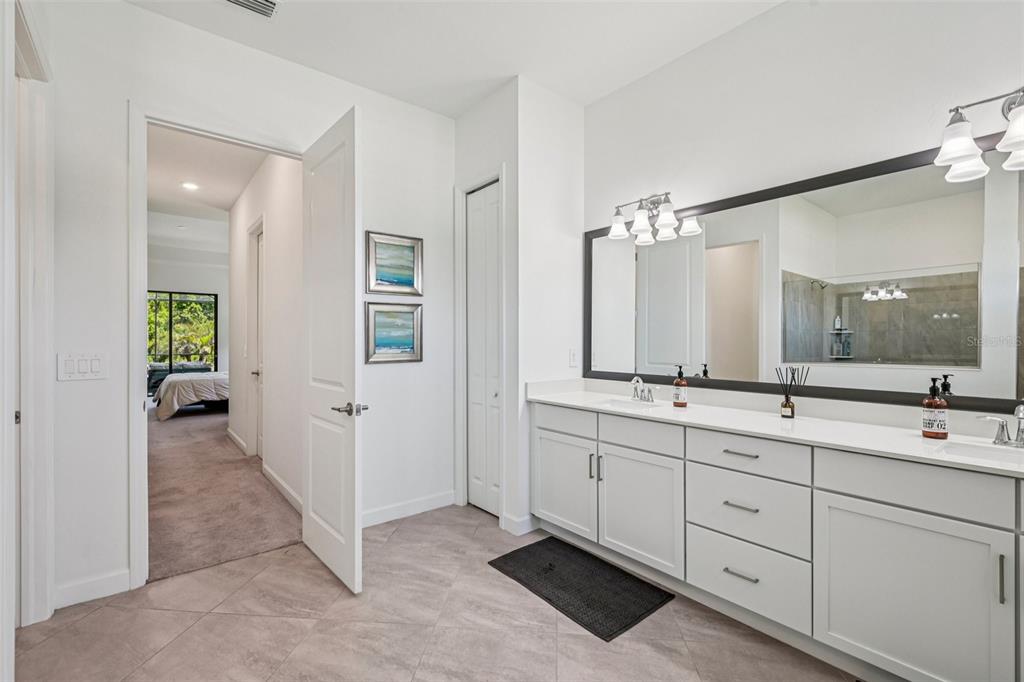 16309 Tradewind Terrace Lakewood Ranch, FL 34211 - Photo 28 of 95