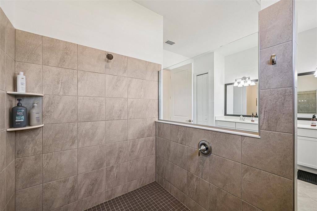 16309 Tradewind Terrace Lakewood Ranch, FL 34211 - Photo 29 of 95