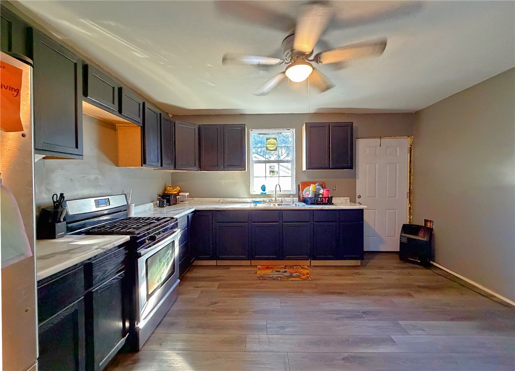 1111 West Forest Avenue Decatur, IL 62522 - Photo 2 of 10