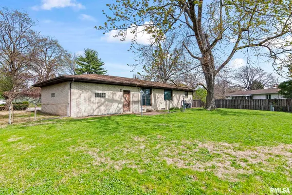 $125,000 | 14 Pinehurst Drive, Springfield, IL 62704
