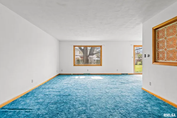 $125,000 | 14 Pinehurst Drive, Springfield, IL 62704