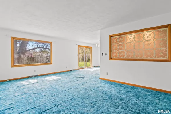 $125,000 | 14 Pinehurst Drive, Springfield, IL 62704