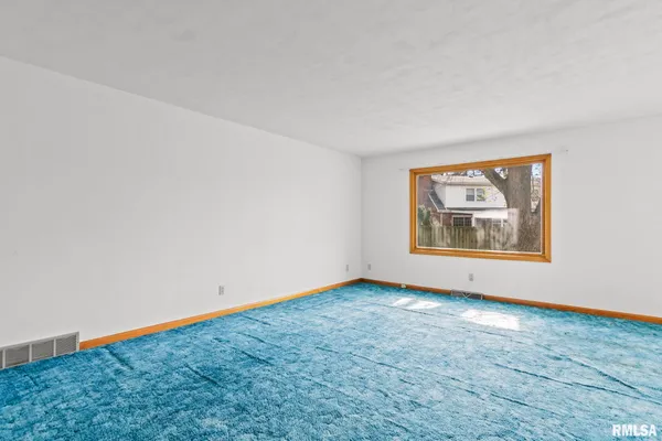 $125,000 | 14 Pinehurst Drive, Springfield, IL 62704