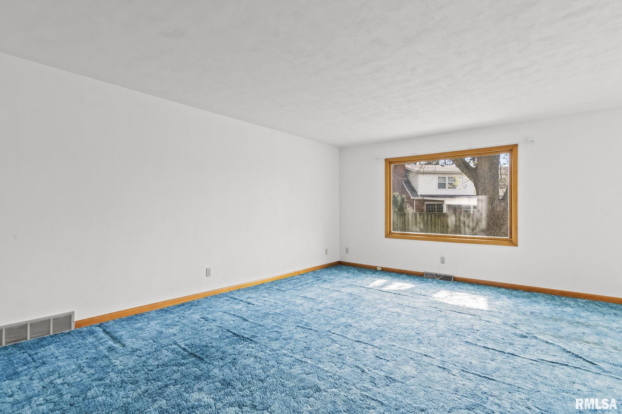 14 Pinehurst Drive Springfield, IL 62704 - Photo 8 of 35