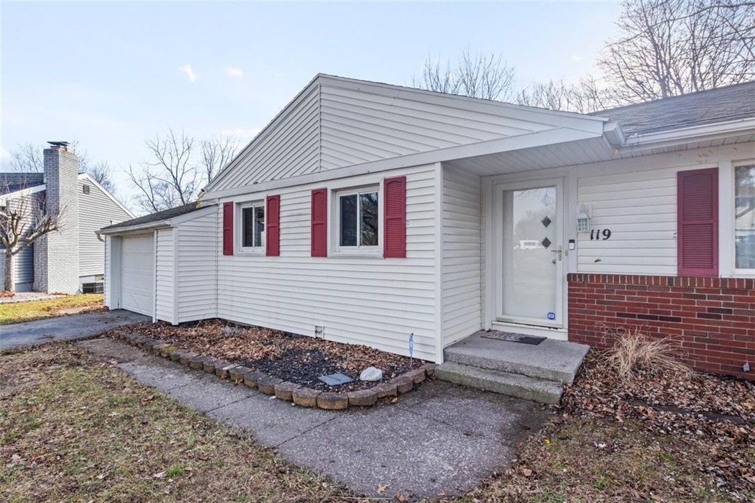 119 Highview Drive Irondequoit, NY 14609 - Photo 2 of 32