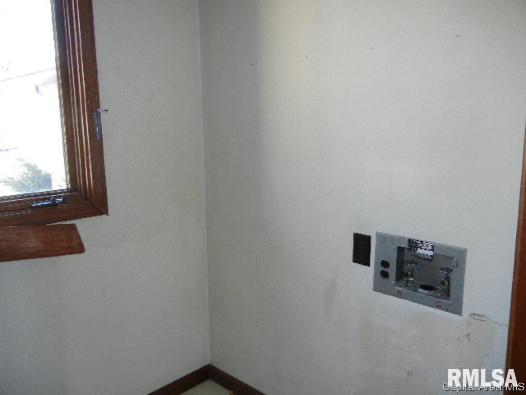13 Mishawaka Drive Rochester, IL 62563 - Photo 7 of 15