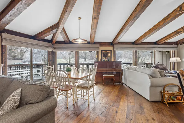 $510,000 | 890 Windsor Drive, Unit 4, Fontana, WI 53125