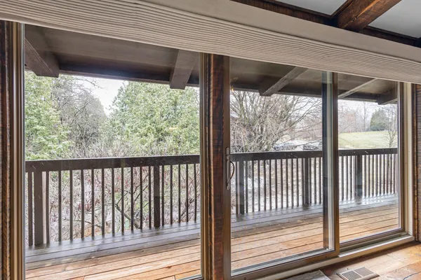 $510,000 | 890 Windsor Drive, Unit 4, Fontana, WI 53125