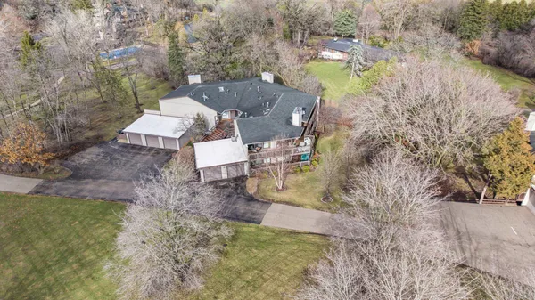 $510,000 | 890 Windsor Drive, Unit 4, Fontana, WI 53125