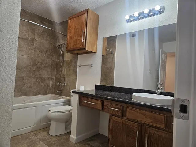 $1,300 | 9601 Forest Lane, Unit 224, Dallas, TX 75243