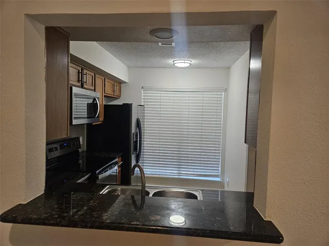 $1,300 | 9601 Forest Lane, Unit 224, Dallas, TX 75243
