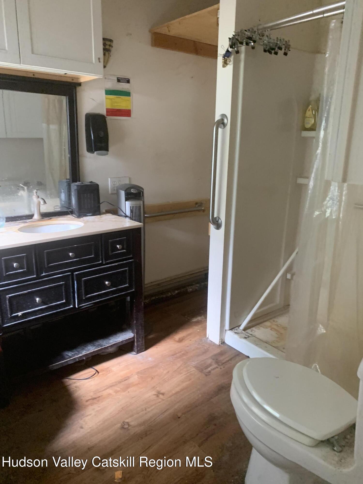 333 West Saugerties Road Saugerties, NY 12477 - Photo 9 of 10 Old Bath