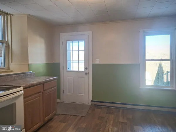 $118,000 | 1227 Pulaski Avenue, Coal Township, PA 17866