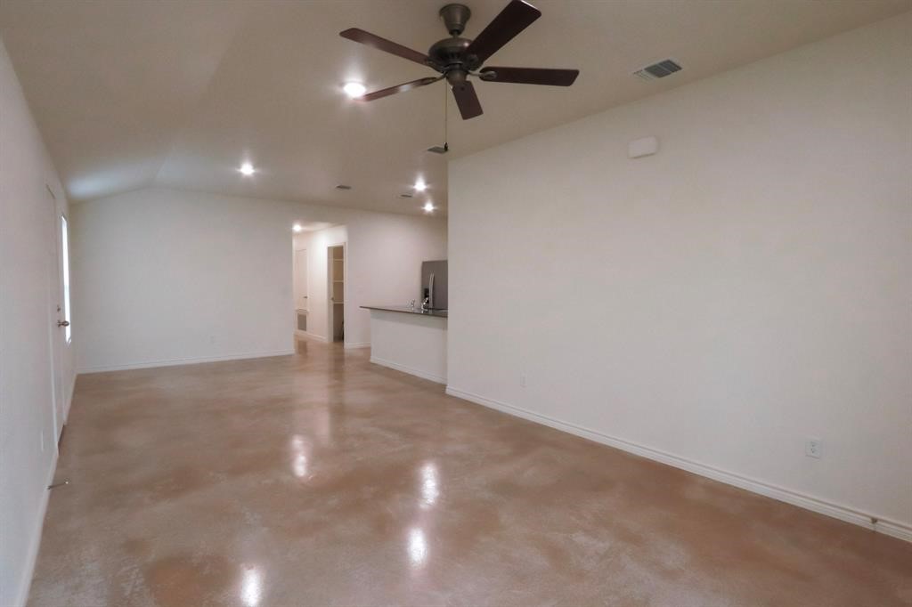 2316 Alterman Drive, Unit B Temple, TX 76504 - Photo 3 of 4