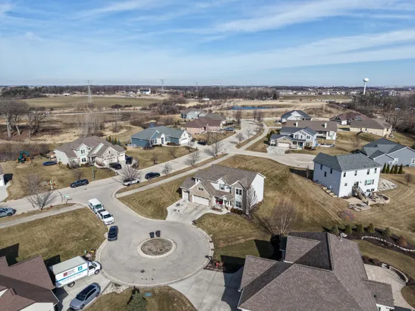 $649,900 | 12940 79th Place, Bristol, WI 53104