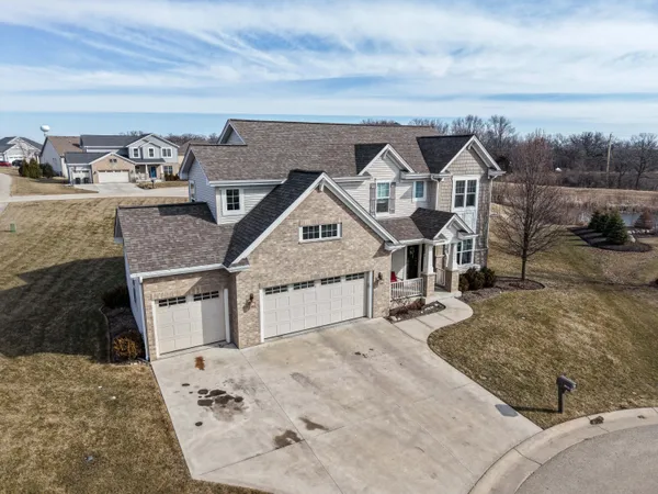 $649,900 | 12940 79th Place, Bristol, WI 53104