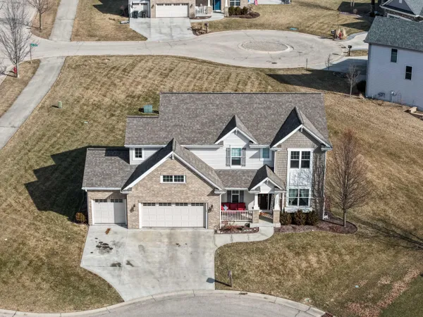 $649,900 | 12940 79th Place, Bristol, WI 53104