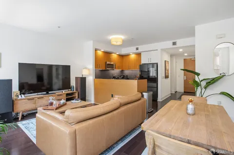 $850,000 | 74 New Montgomery Street, Unit 412, San Francisco, CA 94105