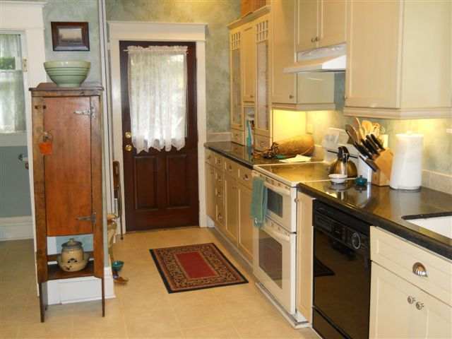 1711 North Holliston Road Spokane, WA 99201 - Photo 3 of 9 Gallery Image 3