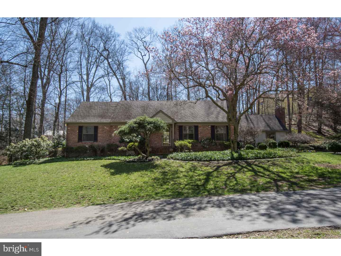 132 Old Gulph Road Gladwyne, PA 19035 - Photo 3 of 25