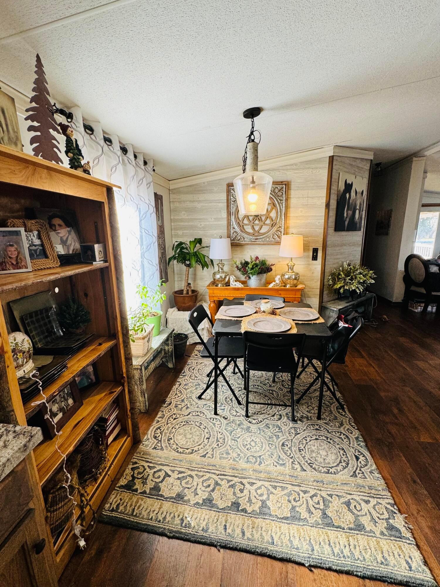 709 South Broadway Street Racine, OH 45771 - Photo 7 of 27 Dining area