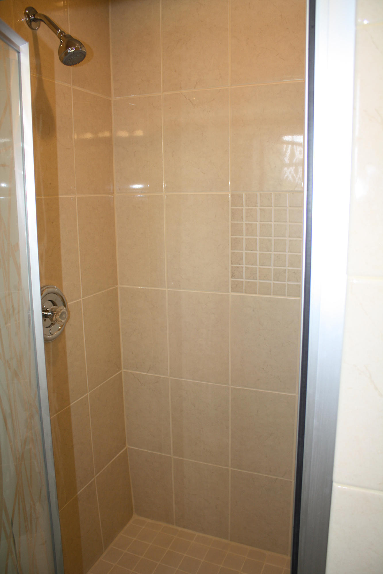 29437 Ranger Avenue Big Pine Key, FL 33043 - Photo 23 of 33 New tiled master shower