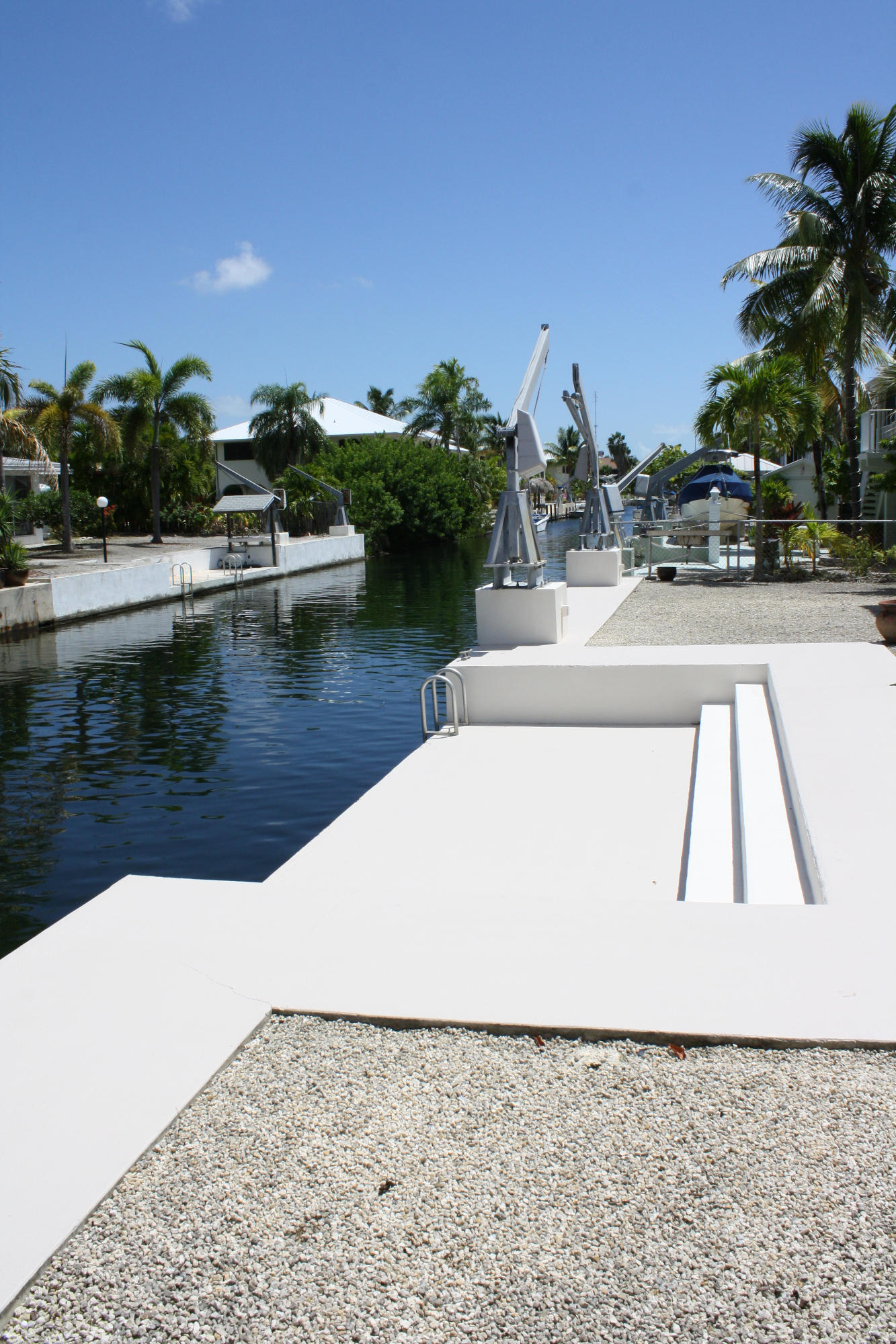 29437 Ranger Avenue Big Pine Key, FL 33043 - Photo 7 of 33 75' concrete seawall w/ davits