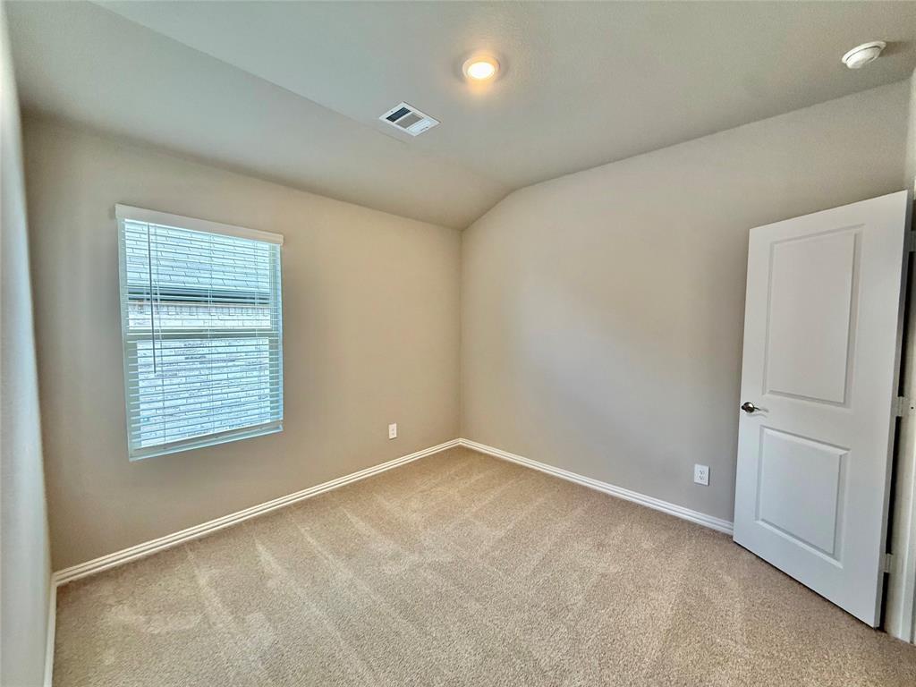 2104 Rannoch Street Sherman, TX 75092 - Photo 6 of 34