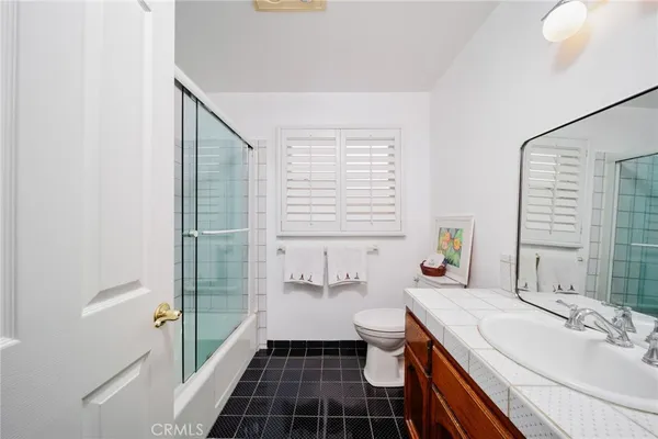 $11,500 | 52 Balboa Coves, Newport Beach, CA 92663