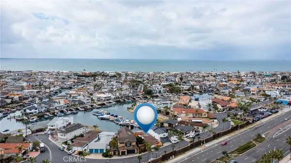 $11,500 | 52 Balboa Coves, Newport Beach, CA 92663