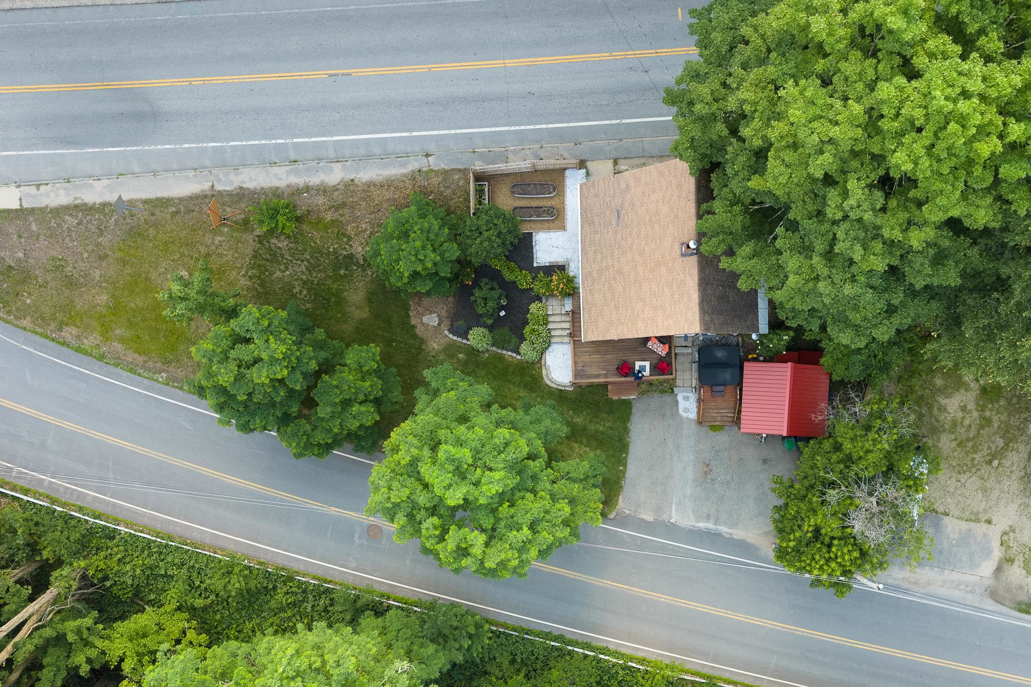 447 West River Road Hooksett, NH 03106 - Photo 4 of 46