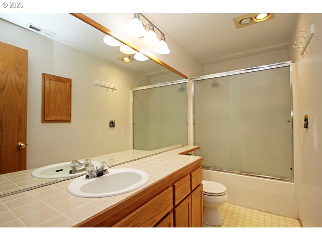 1101 Risden Place Eugene, OR 97404 - Photo 22 of 32 Gallery Image 22