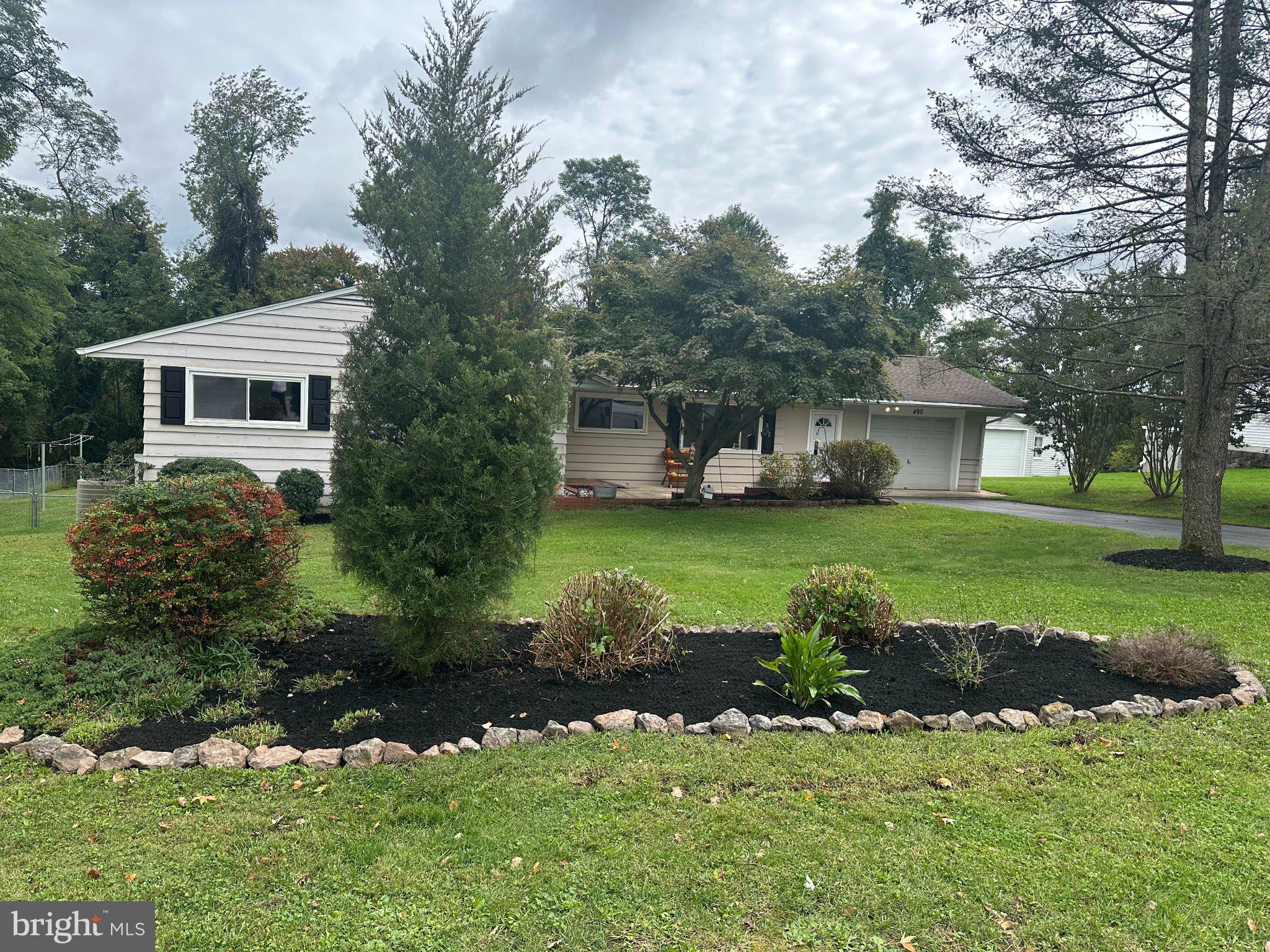 490 Pine Ridge Circle Lewisberry, PA 17339 - Photo 1 of 34 Gallery Image 1