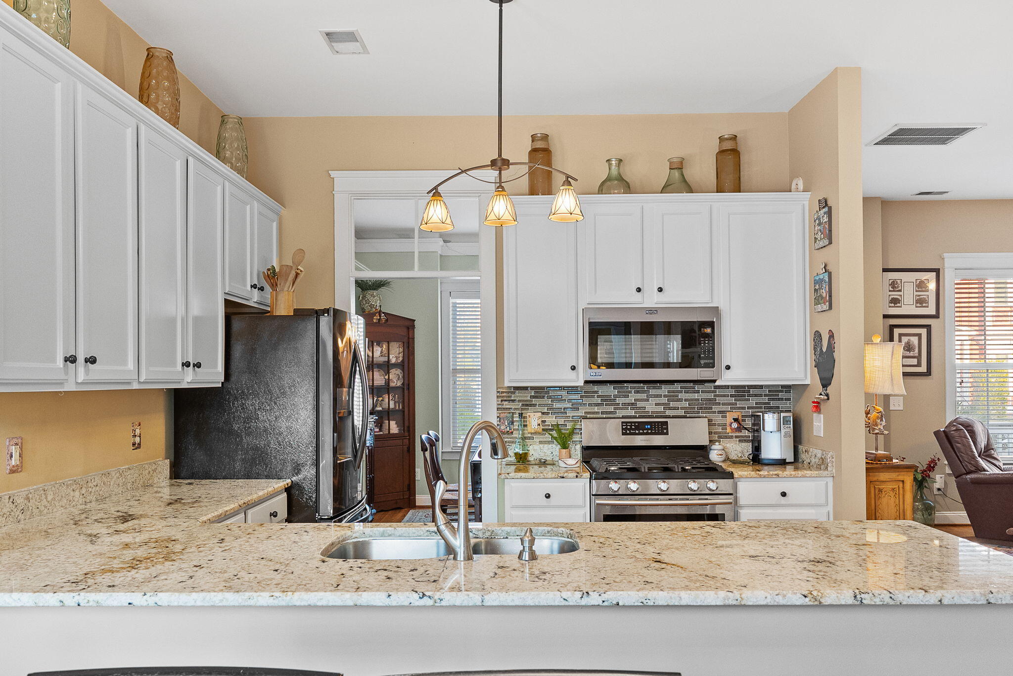 302 Hydrangea Street Summerville, SC 29483 - Photo 23 of 54 21-web-or-mls-Barclay Media Co.-21