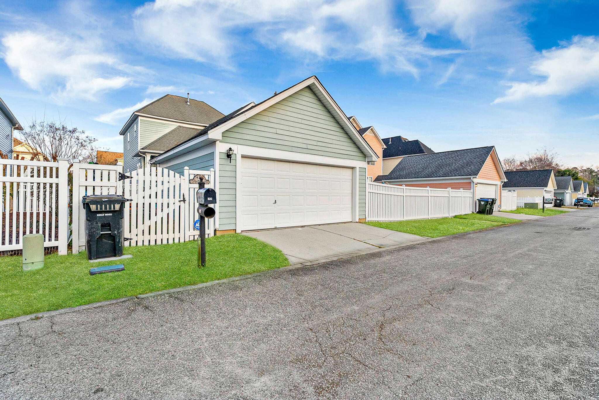 302 Hydrangea Street Summerville, SC 29483 - Photo 38 of 54 grass 2