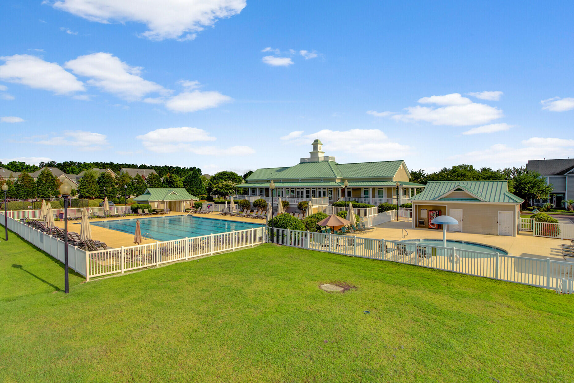 302 Hydrangea Street Summerville, SC 29483 - Photo 51 of 54 19_9_mls