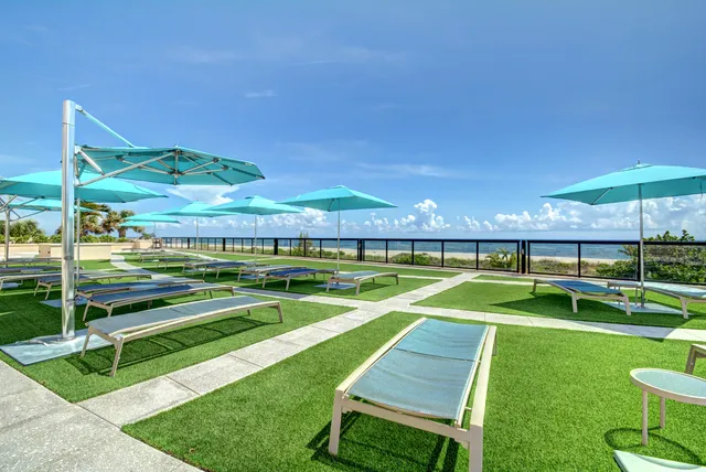 $2,400,000 | 2000 South Ocean Boulevard, Unit 3J, Boca Raton, FL 33432