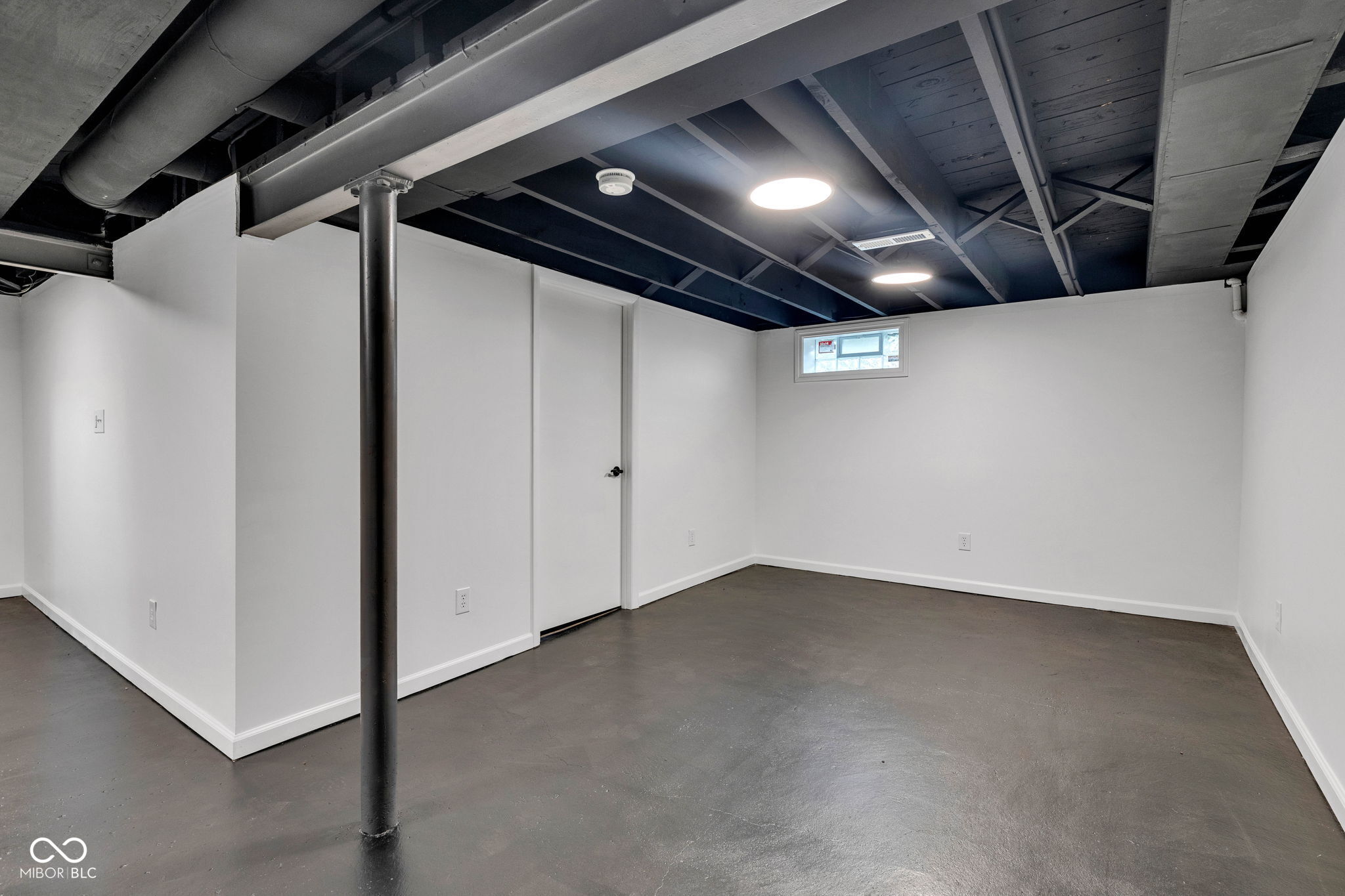 2631 Mcleay Drive Indianapolis, IN 46220 - Photo 29 of 37