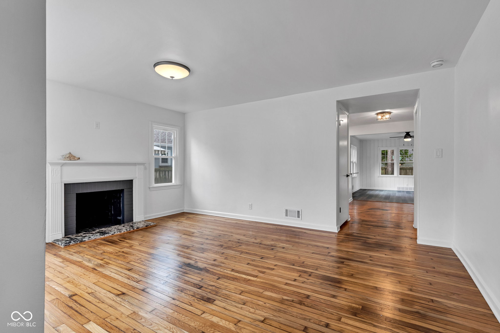 2631 Mcleay Drive Indianapolis, IN 46220 - Photo 7 of 37