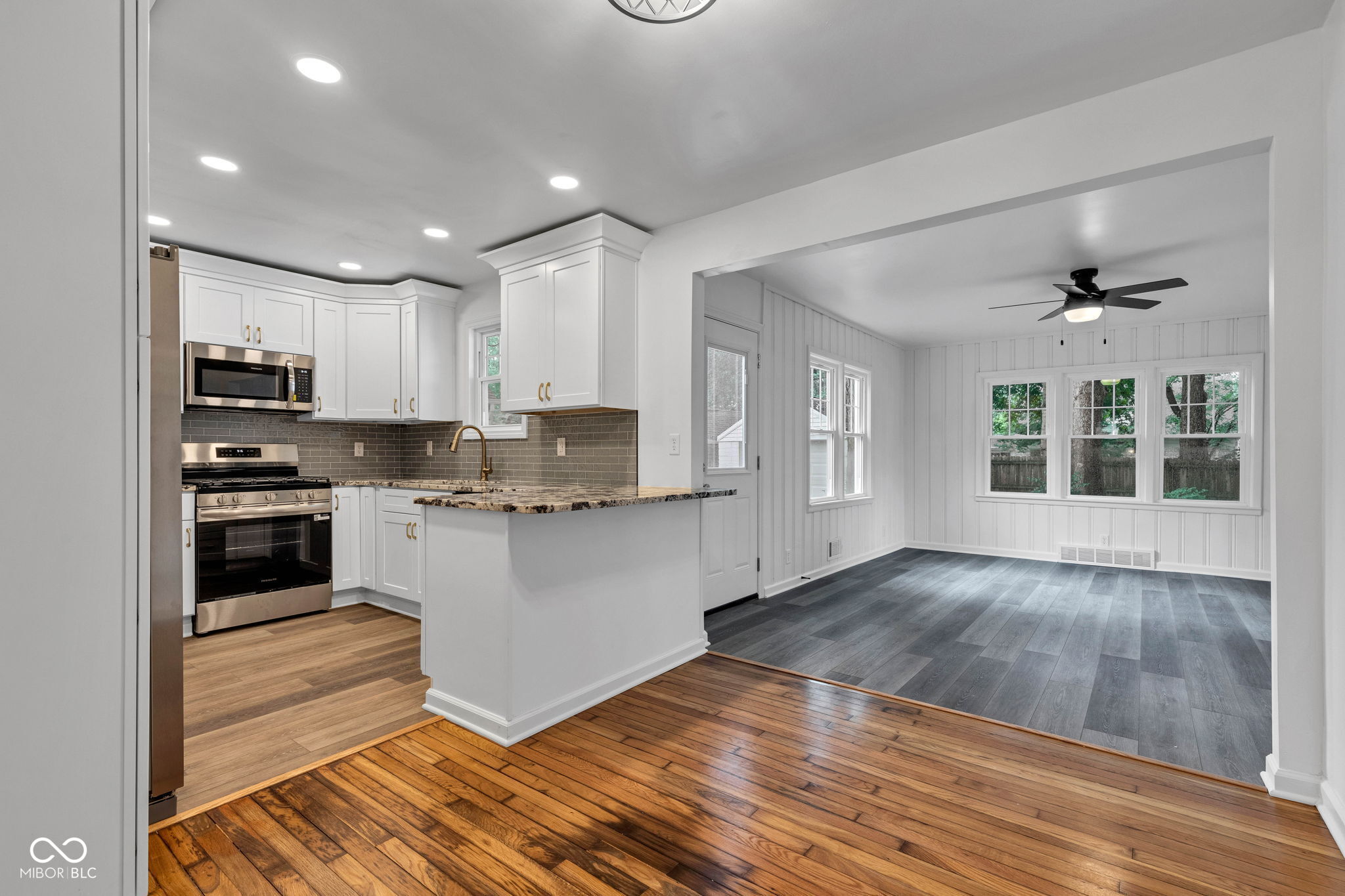 2631 Mcleay Drive Indianapolis, IN 46220 - Photo 10 of 37