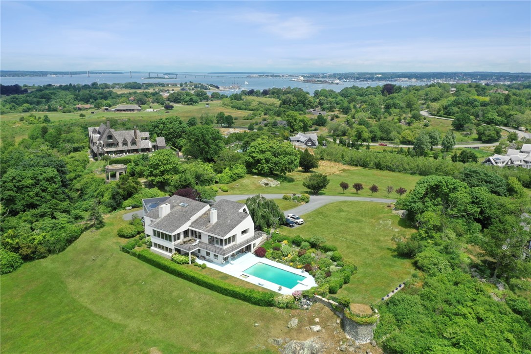 60 Beacon Hill Road Newport, RI 02840 - Photo 5 of 30 Premier estate setting. Available for the first time in 40 years, renovate or rebuild on this marvelous 5.25 acre site.