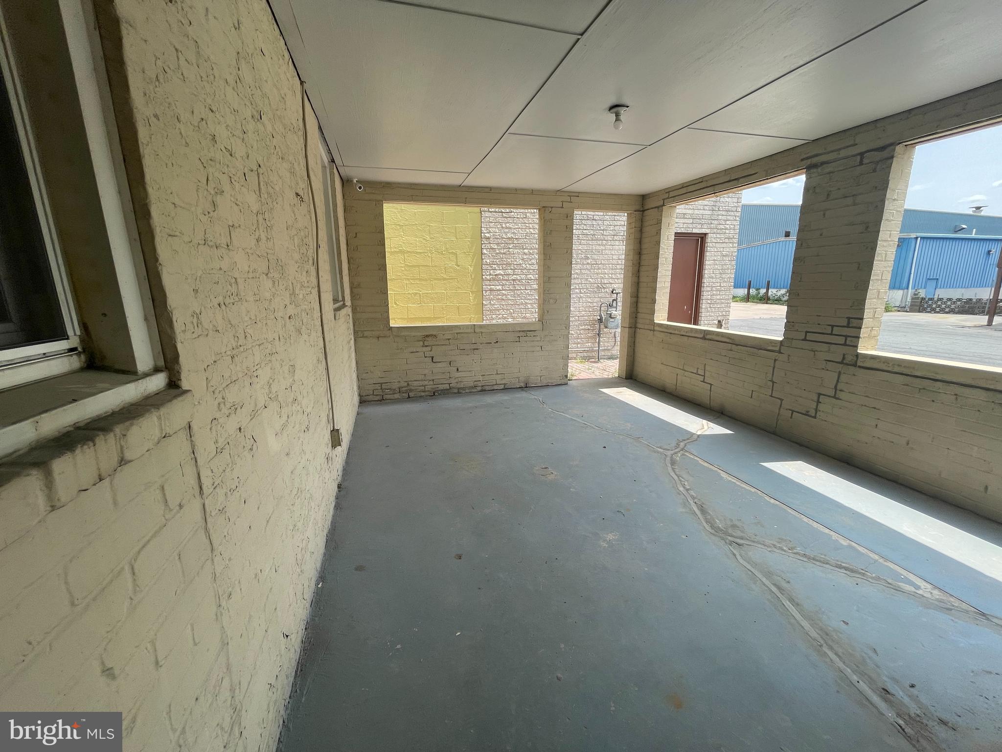 32 Franklin Street, Unit B Frederick, MD 21701 - Photo 2 of 14 Ground level covered porth