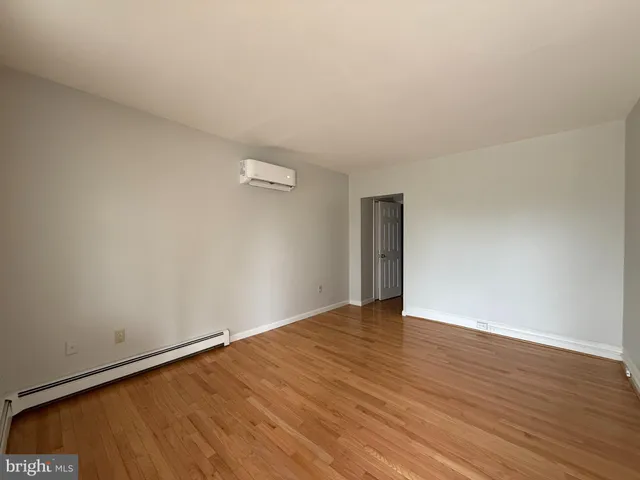 $1,295 | 32 Franklin Street, Unit B, Frederick, MD 21701