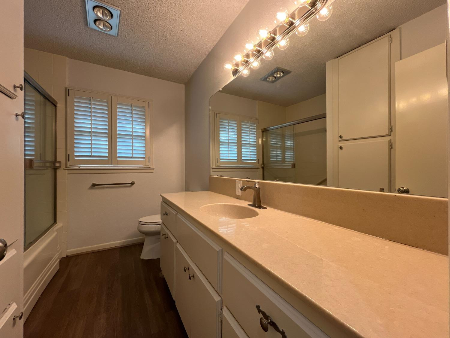 3602 41st Street Lubbock, TX 79413 - Photo 22 of 23 Guest Bathroom