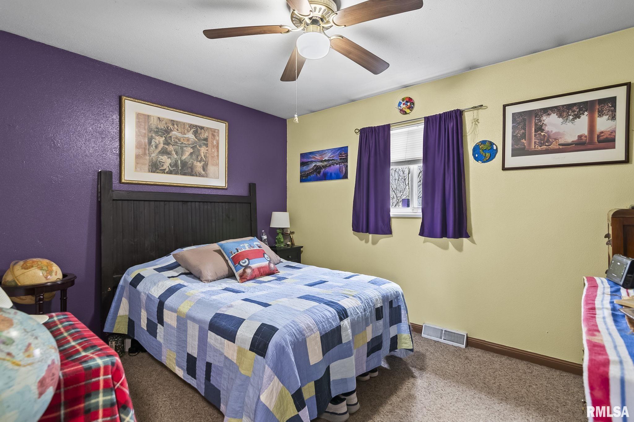 2409 Sutherland Road Springfield, IL 62702 - Photo 13 of 32