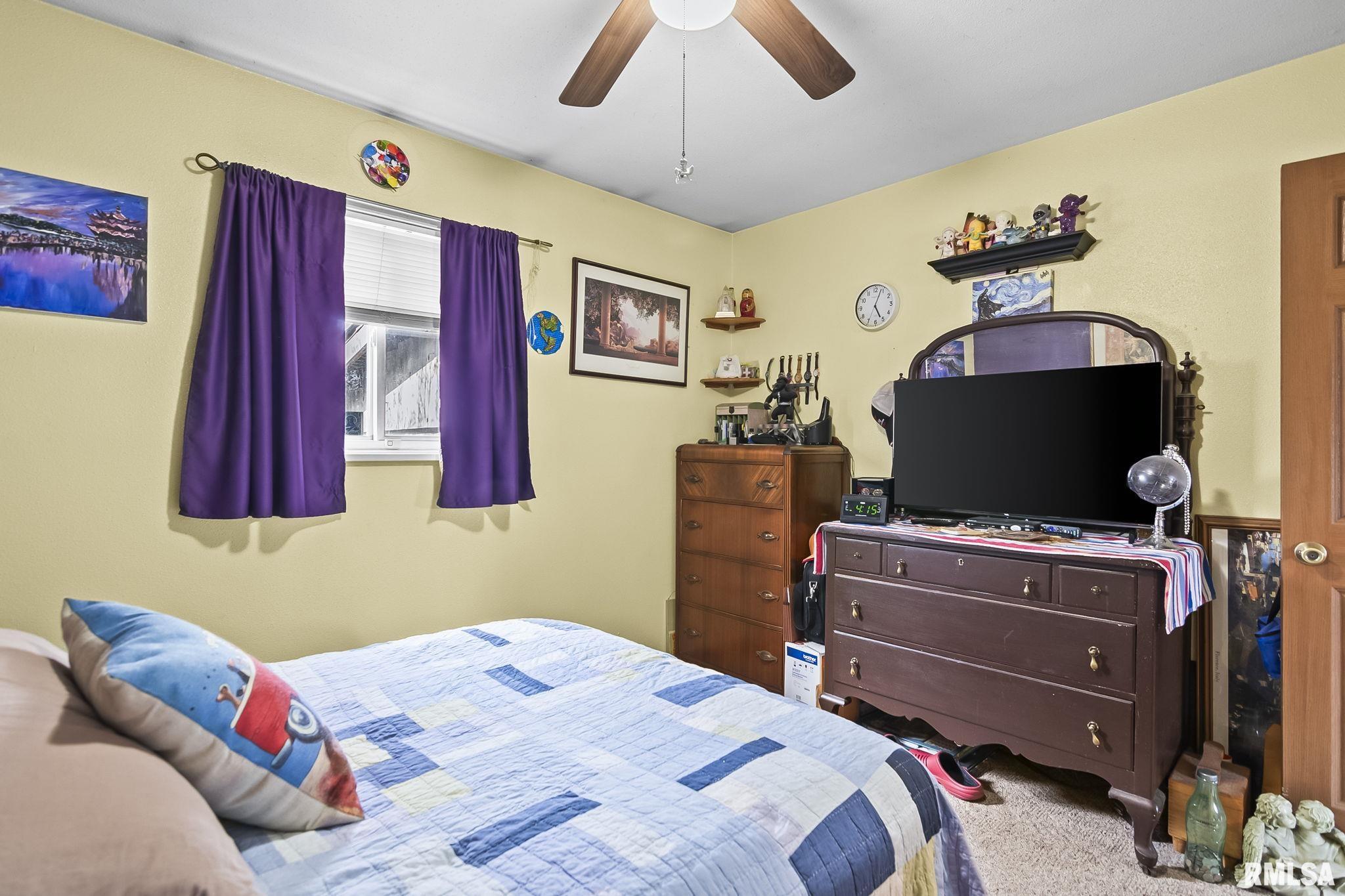 2409 Sutherland Road Springfield, IL 62702 - Photo 14 of 32