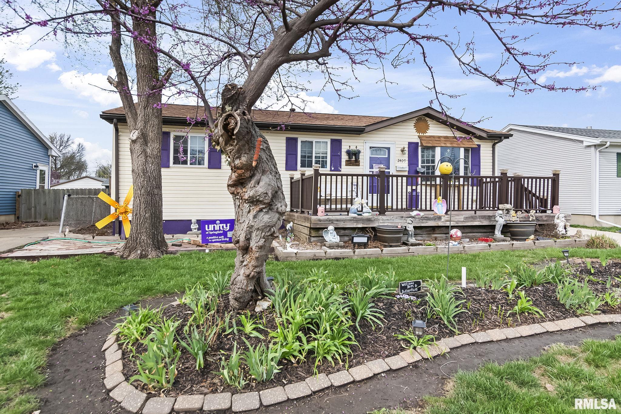 2409 Sutherland Road Springfield, IL 62702 - Photo 2 of 32