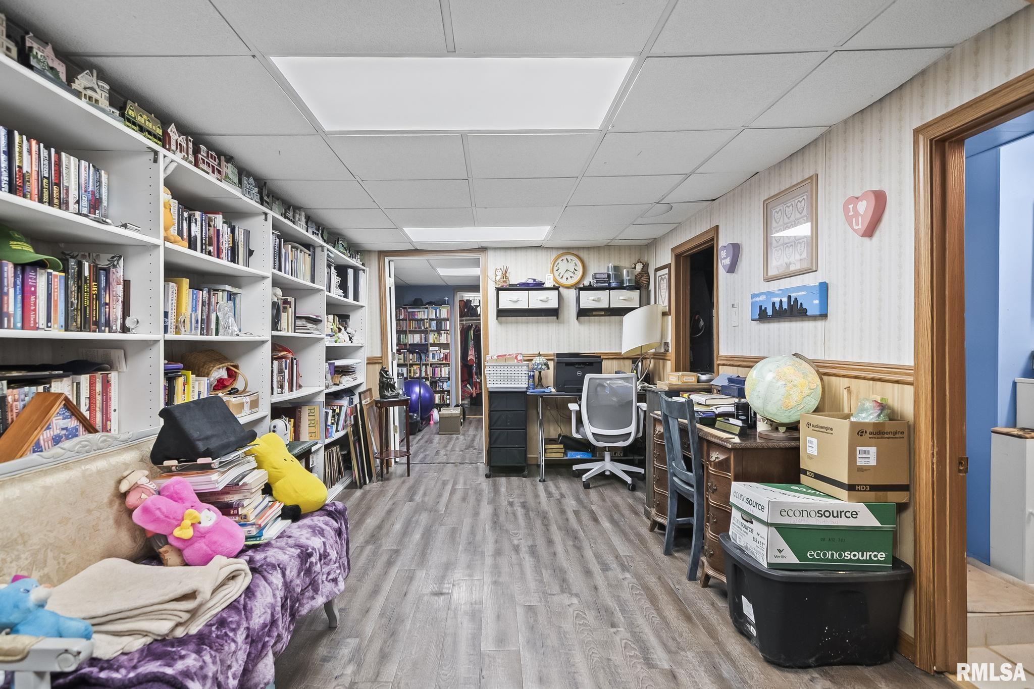 2409 Sutherland Road Springfield, IL 62702 - Photo 21 of 32