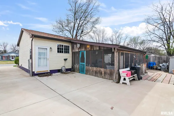 $174,900 | 2409 Sutherland Road, Springfield, IL 62702